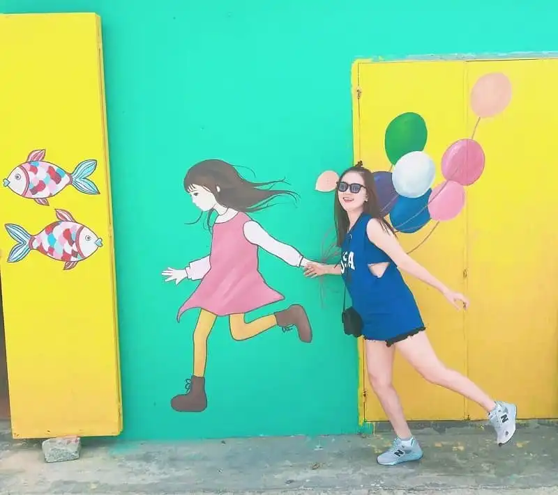 Ngỡ ngàng trước ngôi làng bích họa đầu tiên ở Việt Nam 8 ngo-ngang-truoc-ngoi-lang-bich-hoa-dau-tien-o-viet-nam-wanderlusttips8