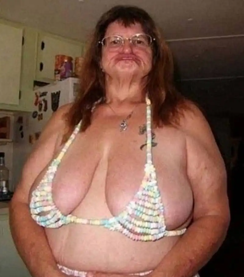 Bạn sẽ phải "ồ lên" khi thấy những hình ảnh này trên bãi biển 10 wanderlust-tips-ban-se-phai-o-len-khi-thay-nhung-nguoi-nay-tren-bai-bieni-6