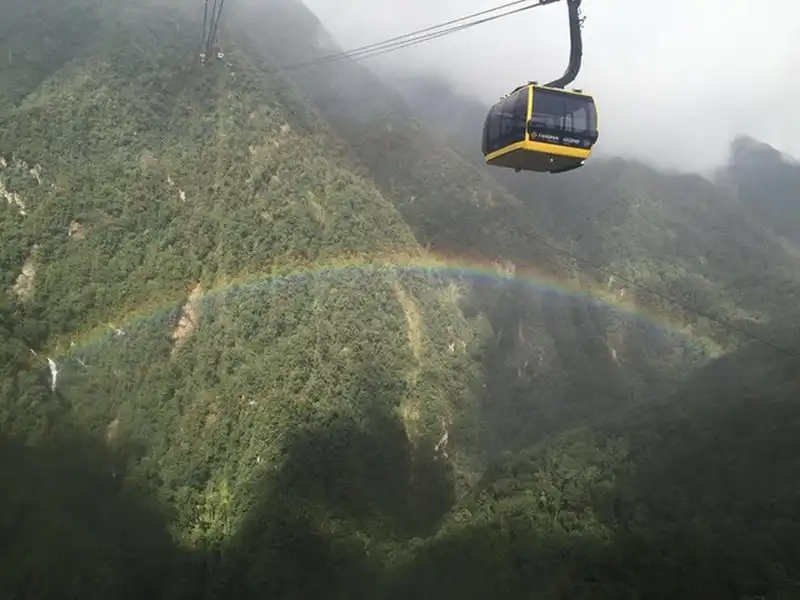 Cáp treo Fansipan giảm giá vé cho người dân 6 tỉnh Tây Bắc 7 wanderlust-tips-cap-treo-fansipan-giam-gia-ve-cho-nguoi-dan-6-tinh-tay-bac-3