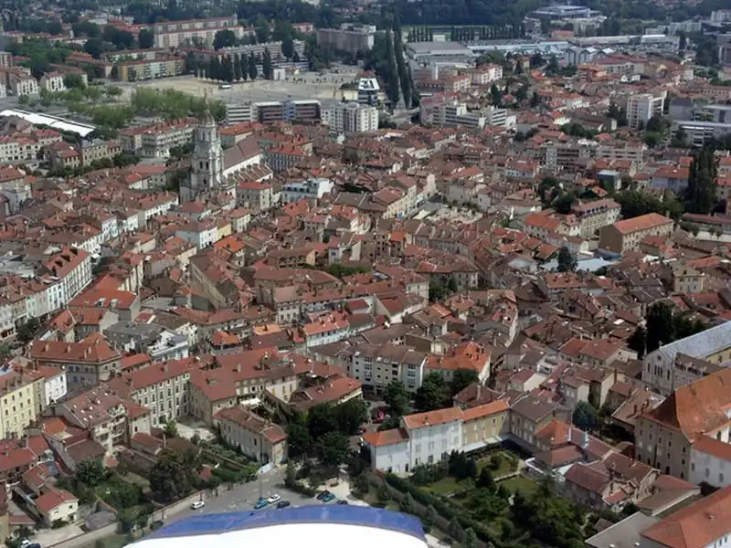 wanderlust-tips-chiem-nguong-nuoc-phap-tuyet-dep-cung-tour-de-fance-2016-17