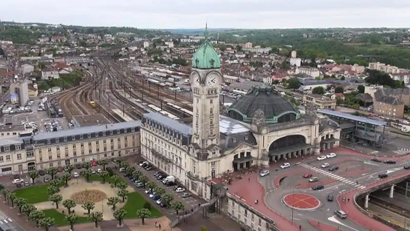 wanderlust-tips-chiem-nguong-nuoc-phap-tuyet-dep-cung-tour-de-fance-2016-7