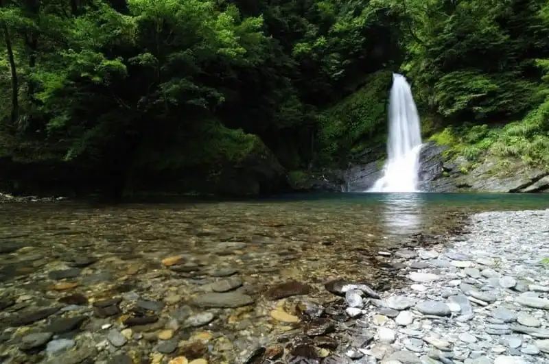 wanderlust-tips-dai-loan-muon-mau-sac-qua-10-diem-den-an-tuong-8