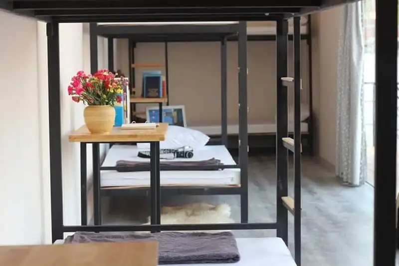 wanderlust-tips-den-da-nang-ghe-khach-san-container-gia-180000-dong-dem-3