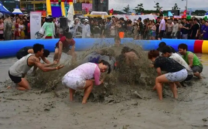 wanderlust-tips-du-khach-day-hao-hung-trong-le-hoi-bun-o-han-quoc-4