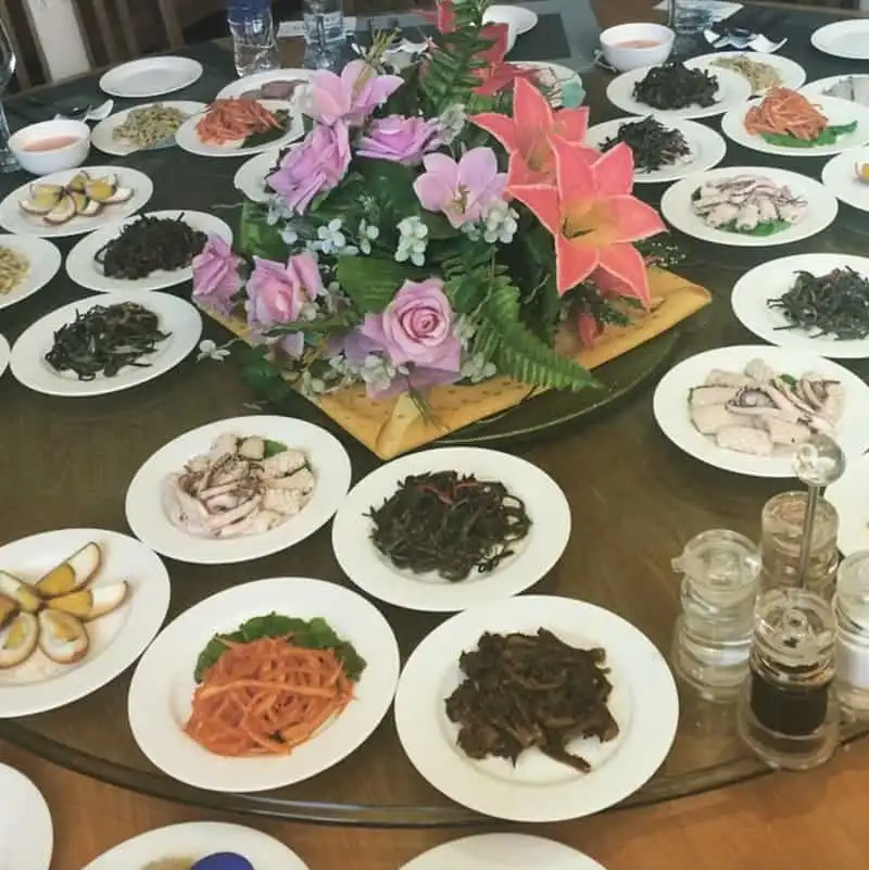 wanderlust-tips-gioi-nha-giau-trieu-tien-thuong-an-gi-12