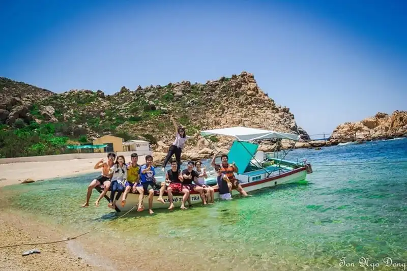 wanderlust-tips-ky-thu-bai-tam-doi-hai-nhiet-do-o-dao-yen-nha-trang-6