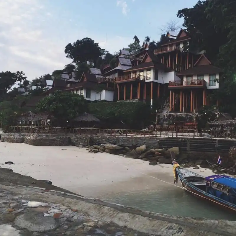 wanderlust-tips-nguoi-mau-thien-trang-tu-van-10-bi-kip-du-lich-phuket-va-koh-phi-phi-thai-lan-3