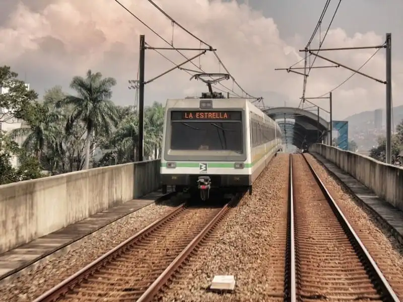 wanderlust-tips-nhung-ly-do-khien-madellin-la-diem-den-tuyet-voi-nhat-o-nam-my-3