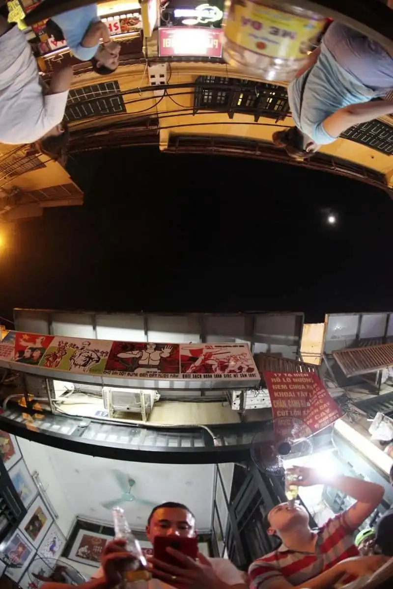 wanderlust-tips-pho-co-ha-noi-chat-hep-qua-goc-nhin-180-do-11