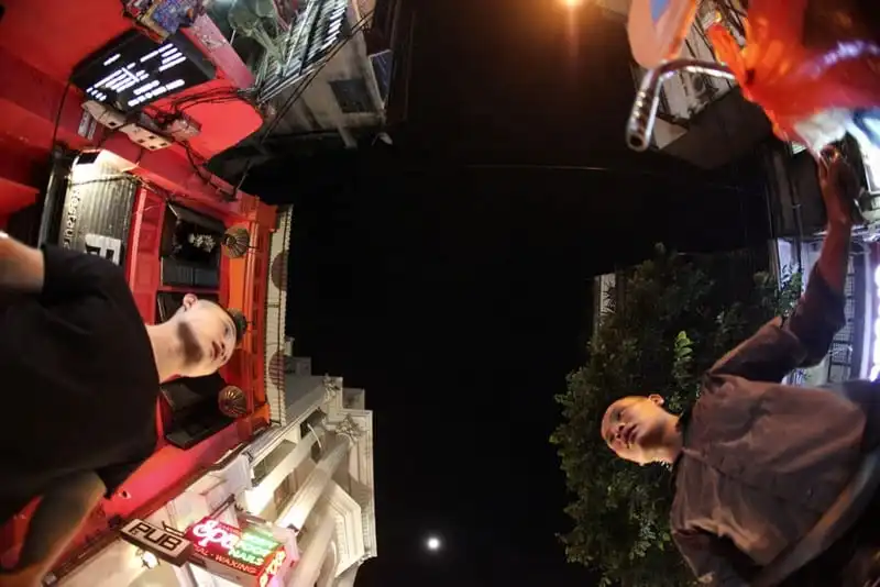 wanderlust-tips-pho-co-ha-noi-chat-hep-qua-goc-nhin-180-do-7