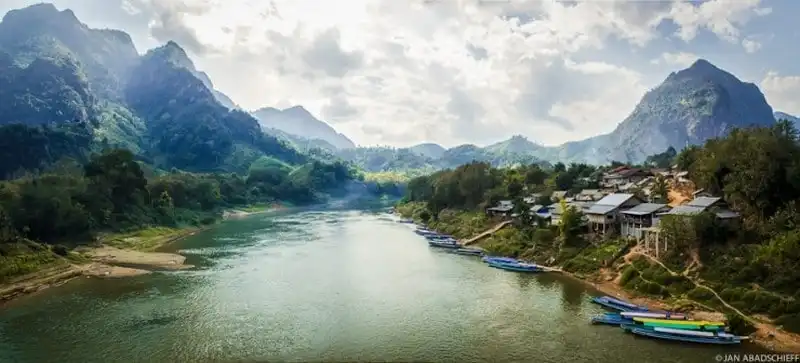 wanderlust-tips-song-nho-que-thuoc-top-nhung-dong-song-co-khung-canh-dep-nhat-the-gioi-15