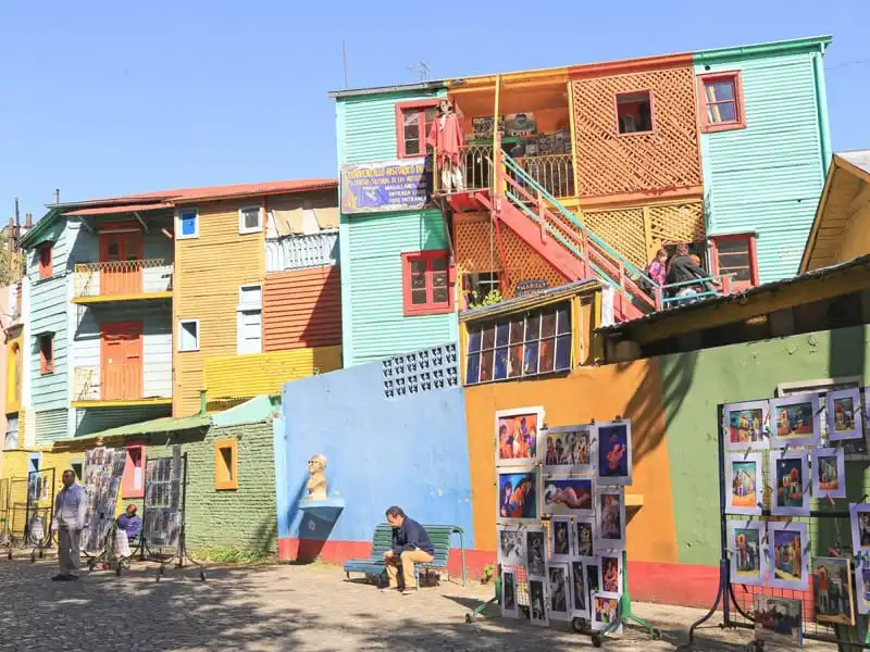 wanderlust-tips-thich-thu-voi-nhung-thanh-pho-loe-loet-nhat-the-gioi-14