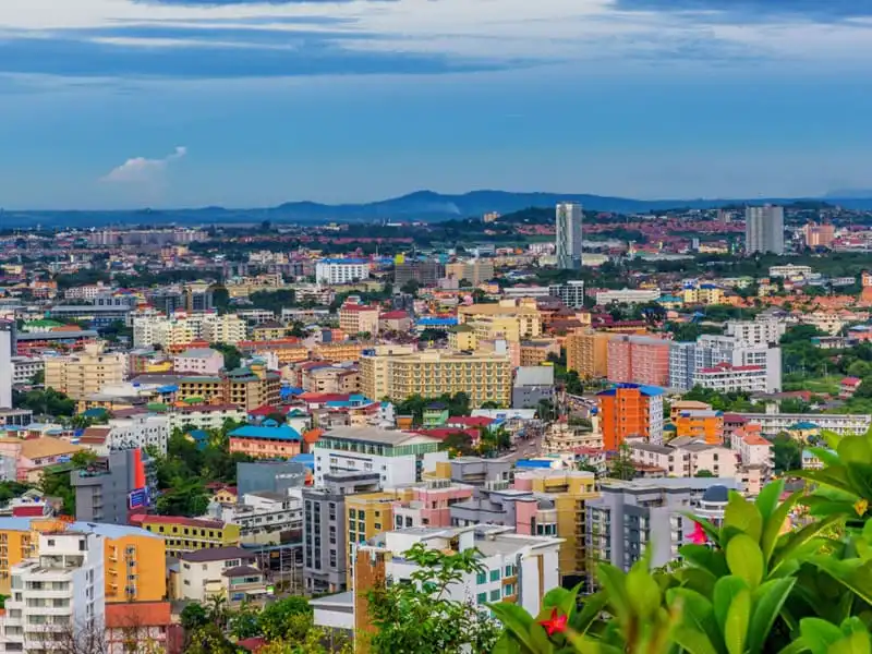 wanderlust-tips-thich-thu-voi-nhung-thanh-pho-loe-loet-nhat-the-gioi-15