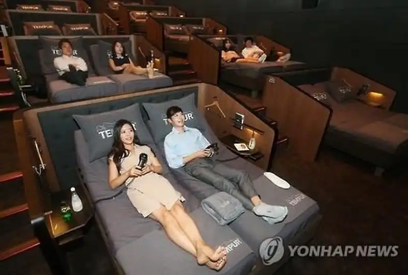 Thú vui xem phim giường nằm trên khắp thế giới 13 wanderlust-tips-thu-vui-xem-phim-giuong-nam-tren-khap-the-gioi-8