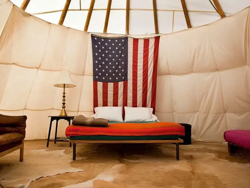 wanderlust-tips-trai-nghiem-ngu-leu-theo-phong-cach-xa-hoa-nhat-2