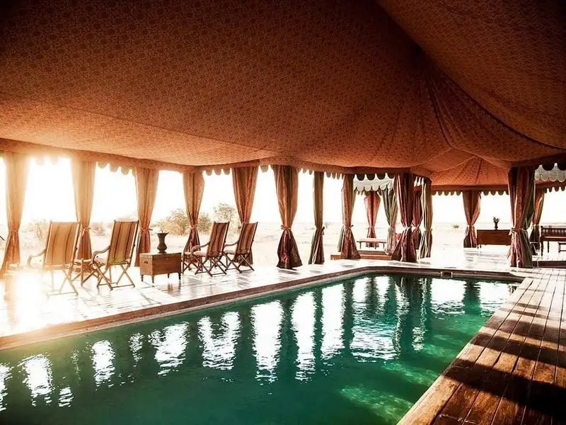 wanderlust-tips-trai-nghiem-ngu-leu-theo-phong-cach-xa-hoa-nhat-6