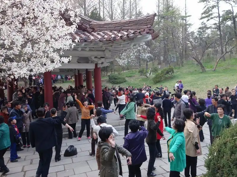 wanderlust-tips-trieu-tien-duoi-goc-nhin-du-khach-15