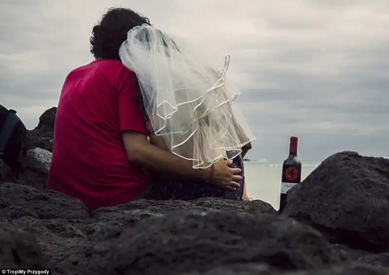 wanderlust_200-ngay-40-quoc-gia-chuyen-trang-mat-khong-bao-gio-ket-thuc-cua-cap-doi-nguoi-Ba-Lan 21