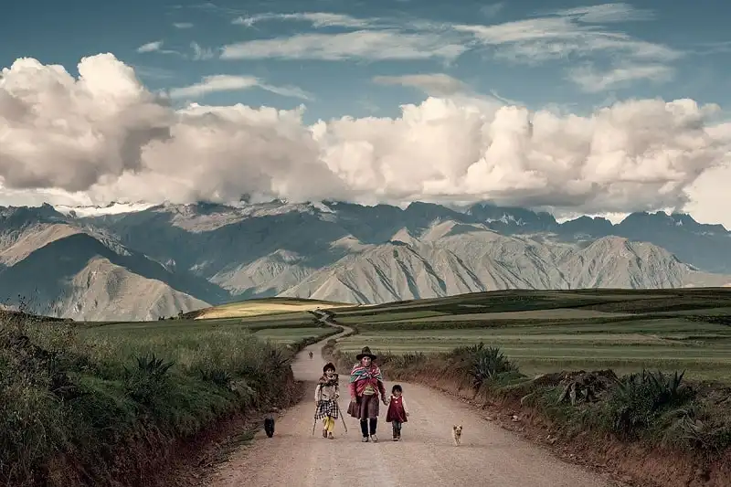 Maras, làng làm muối trên những ruộng bậc thang xinh đẹp ở Peru 15 wanderlust_Peru-nghe-lam-muoi-tren-day-Andes 11