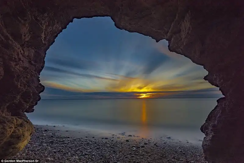 wanderlust_Ve-dep-thien-duong-nhung-bo-bien-nuoc-Anh 2