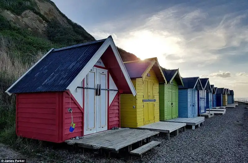 wanderlust_Ve-dep-thien-duong-nhung-bo-bien-nuoc-Anh 3