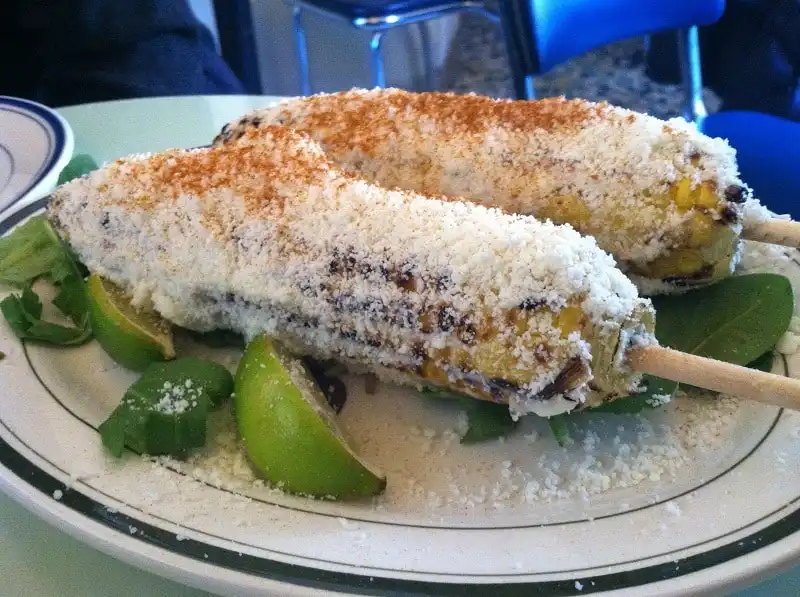 Thiên đường ẩm thực của quê hương tỷ phú Donald Trump 6 wanderlust_tips_15_mon_an_new_york_2