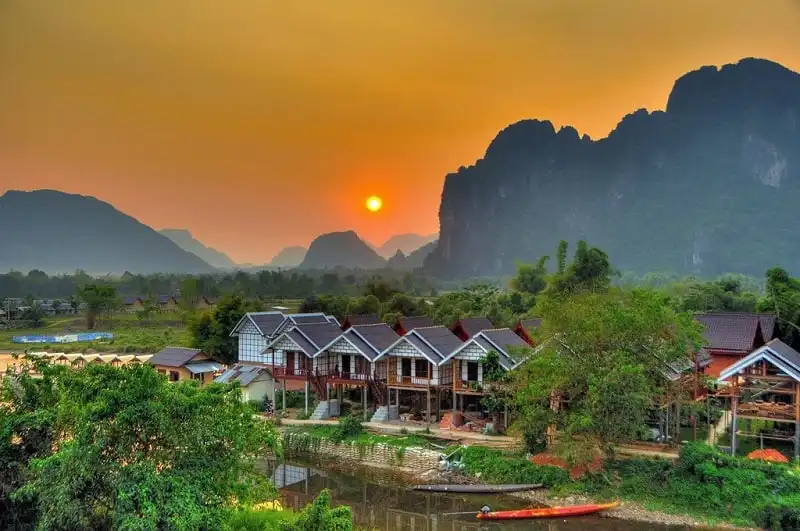 wanderlust_tips_9_diem_du_lich_lao_1
