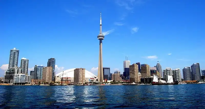 wanderlust_tips_canada_diem_den_thanh_binh_1