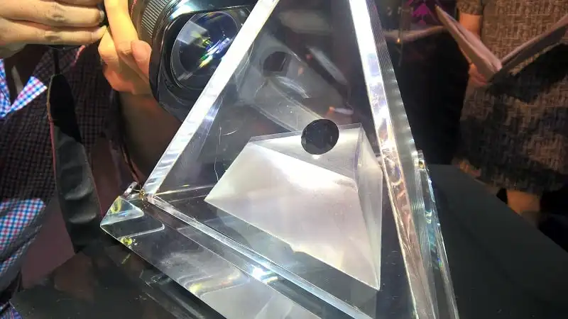 wanderlust_tips_vien_kim_cuong_den_2