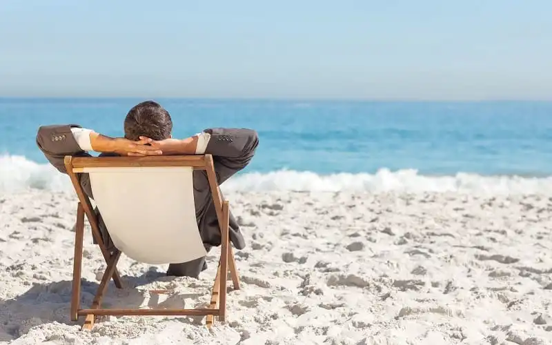 Email-tra-loi-tu-dong-khi-di-nghi-wanderlusttips