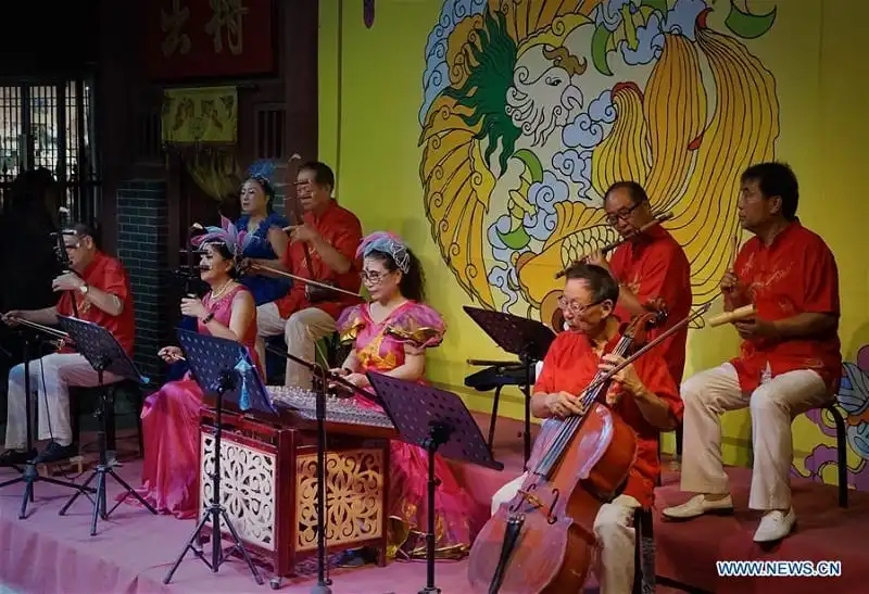 den-phu-khai-phong-xem-bao-cong-xu-an-wanderlusttips3