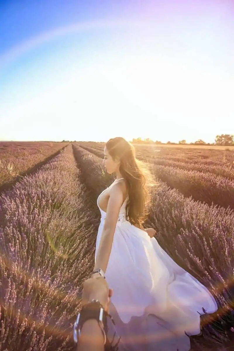 Ngây ngất với bộ ảnh "Follow me" đưa nhau đi khắp châu Âu của cặp đôi Việt 11 wanderlust-tips-cap-doi-viet-nam-tay-nhau-di-khap-chau-au-8