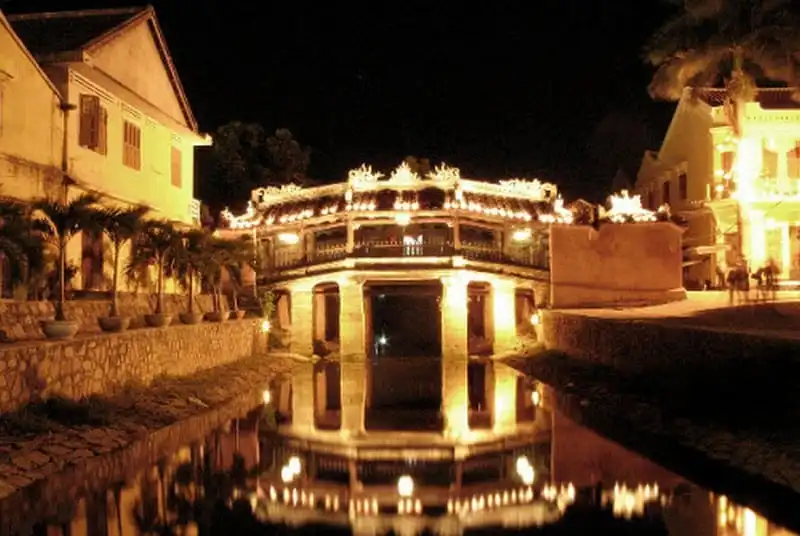 Chùa Cầu 400 tuổi ở Hội An cần được gấp rút trùng tu 6 wanderlust-tips-chua-cau-400-tuoi-o-hoi-an-can-duoc-trung-tu-lai-2