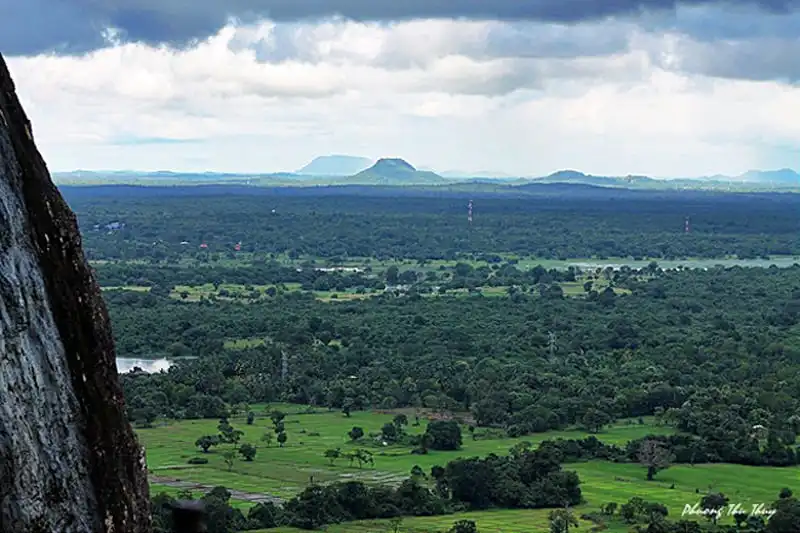 wanderlust-tips-ghe-tham-dao-quoc-hinh-giot-nuoc-sri-lanka-2