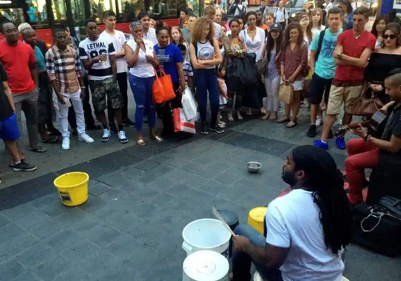 wanderlust-tips-kiem-hang-tram-bang-moi-ngay-o-anh-bang-nghe-an-xin-7