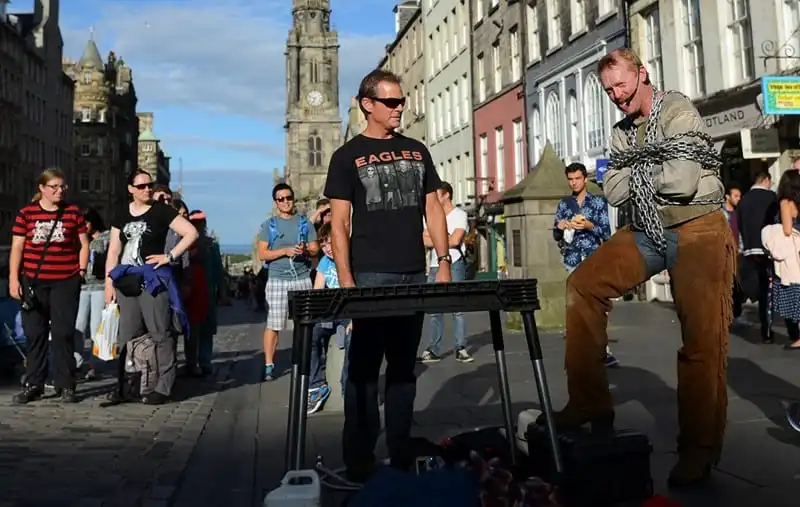 wanderlust-tips-kiem-hang-tram-bang-moi-ngay-o-anh-bang-nghe-an-xin-9