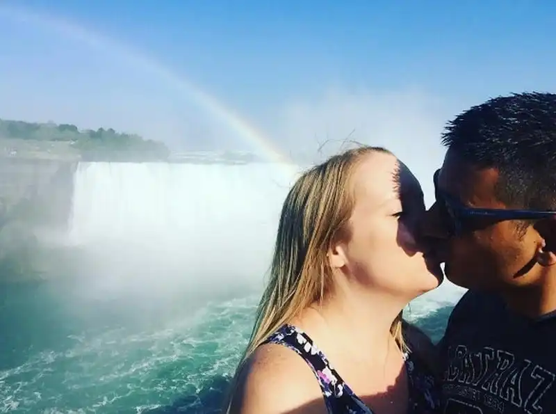 wanderlust-tips-su-that-khong-nhu-mo-o-nhung-diem-du-lich-noi-tieng-the-gioi-7