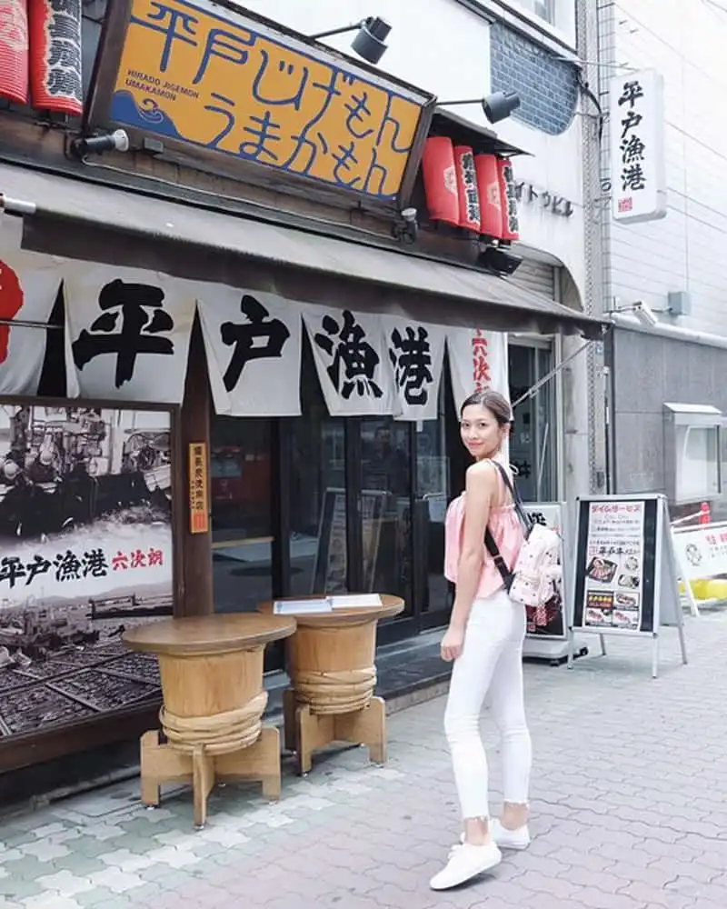 wanderlust-tips-theo-chan-co-nang-sai-thanh-kham-pha-am-thuc-khap-cac-duong-pho-nhat-ban-26