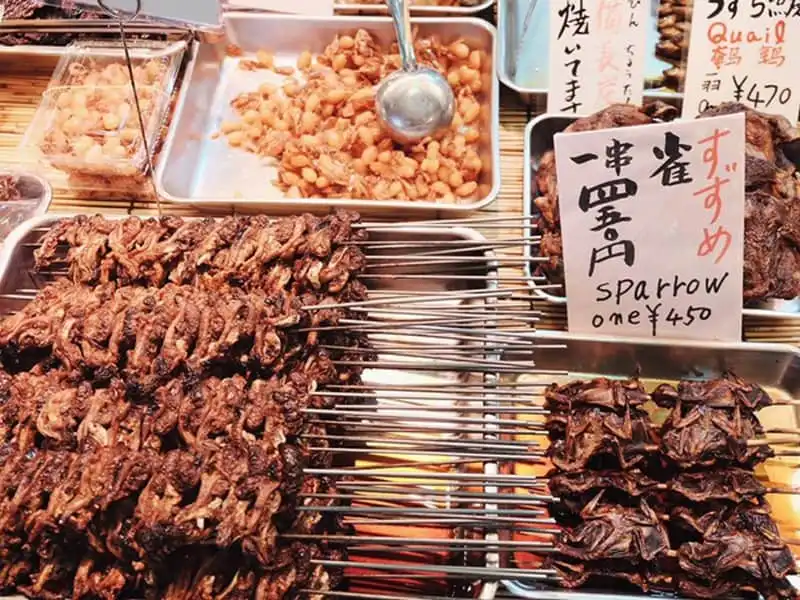 wanderlust-tips-theo-chan-co-nang-sai-thanh-kham-pha-am-thuc-khap-cac-duong-pho-nhat-ban-8