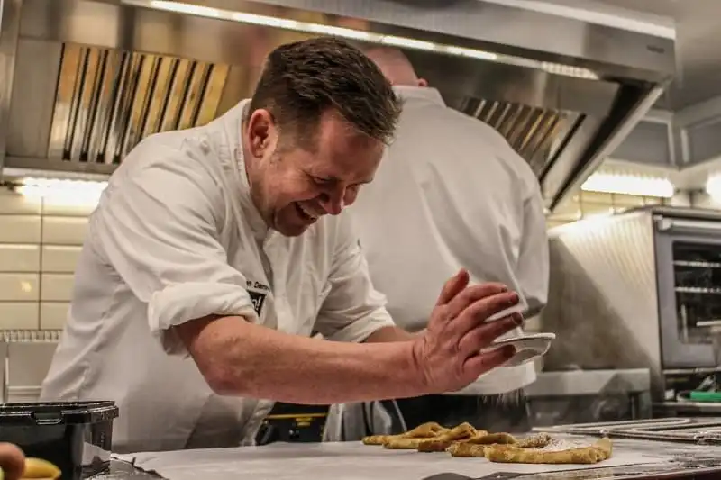 12 điều cần biết khi đi ăn tại các nhà hàng sang trọng 14 wanderlust_tips_12_bi_quyet_an_nha_hang_sang_trong_10