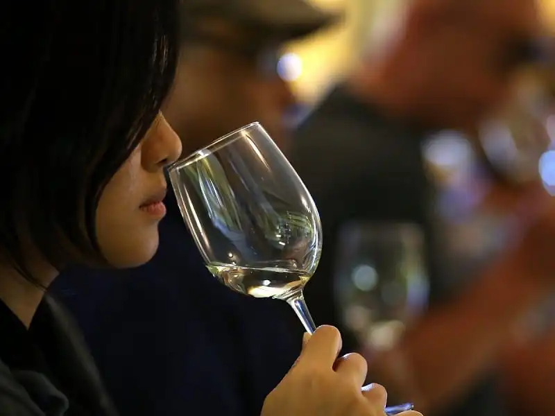 12 điều cần biết khi đi ăn tại các nhà hàng sang trọng 10 wanderlust_tips_12_bi_quyet_an_nha_hang_sang_trong_6