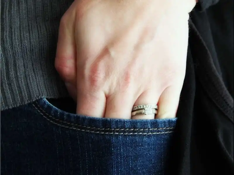 16 kinh nghiệm giúp bạn an toàn khi đi du lịch 15 wanderlust_tips_16_kinh_nghiem_an_toan_11