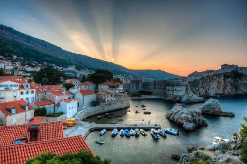 wanderlust tips Dubrovnik len ke hoach han che du khach de bao ton di san