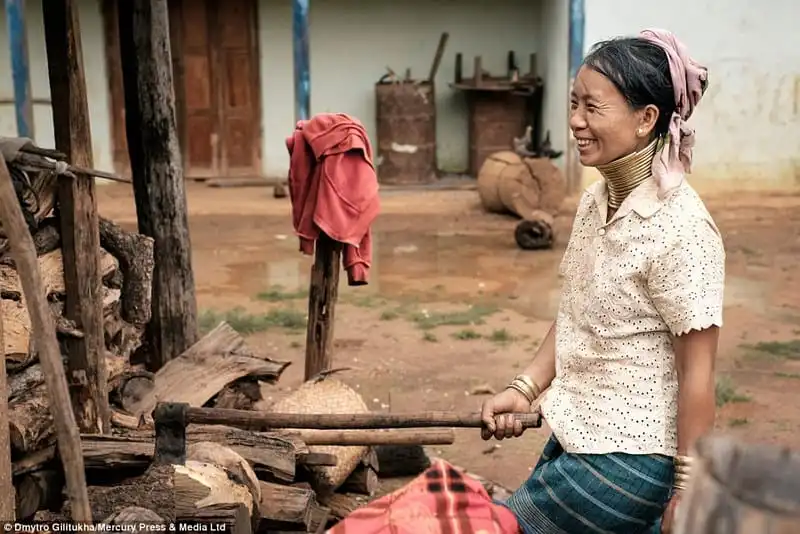 wanderlust_tips_Kayan-bo-lac-huou-cao-co-Myanmar 9