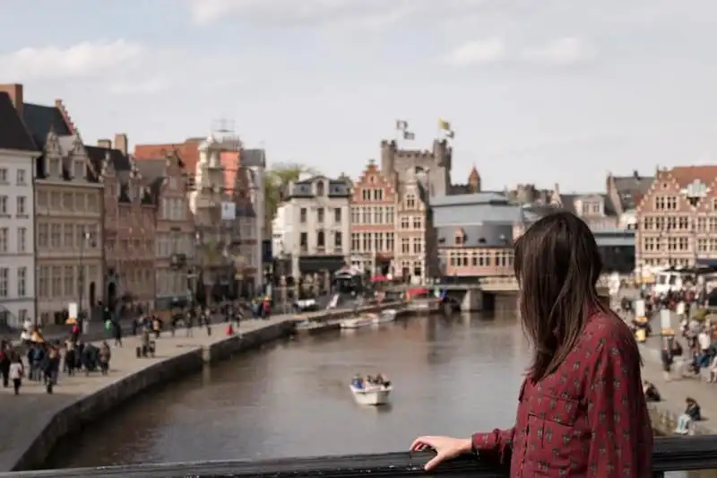 wanderlust_tips_du-lich-chau-au-tiet-kiem-1
