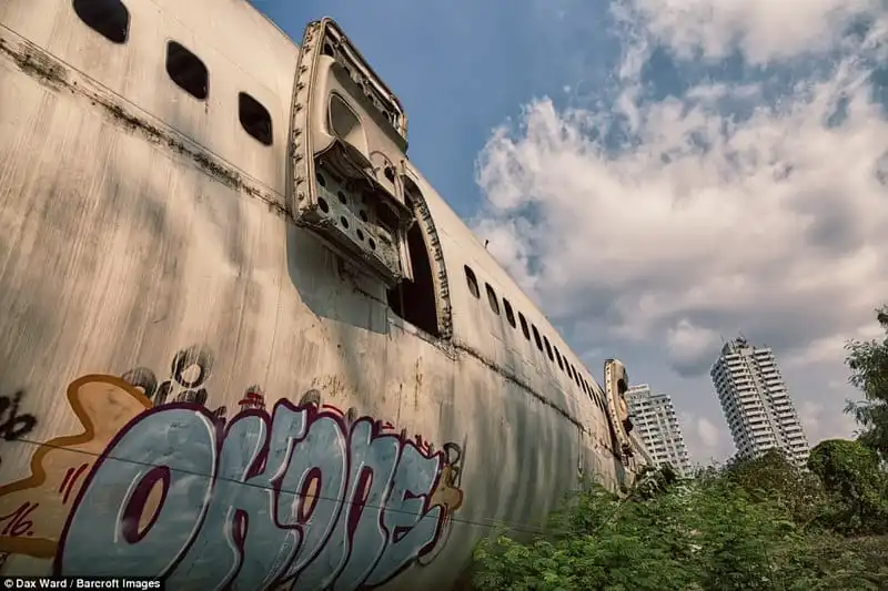 wanderlust_tips_nghia-dia-may-bay-bo-hoang-o-Thai-Lan 10