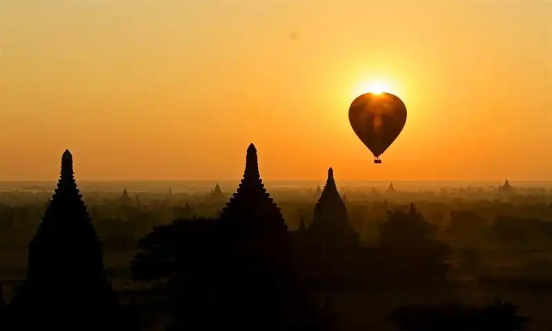 7 chuyến du lịch khinh khí cầu tuyệt nhất hành tinh 6 wanderlust_tips_7-du-lich-khinh-khi-cau_2