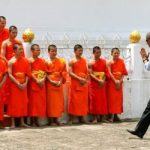 Tong thong obama dao pho vui ve giao luu voi nguoi dan lao wanderlusttips