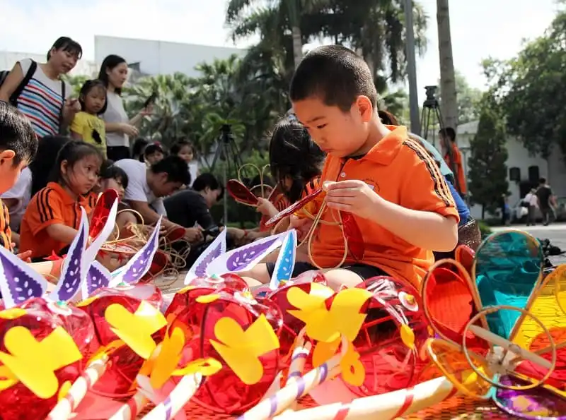 Cac-diem-cho-trung-thu-ha-noi-wnaderlusttips2