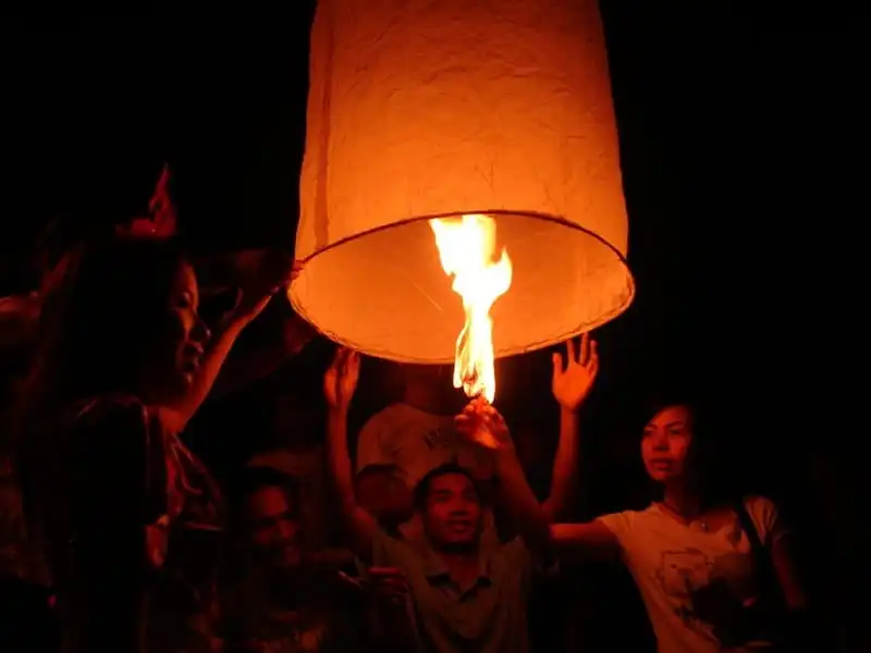 Cac-diem-cho-trung-thu-ha-noi-wnaderlusttips6